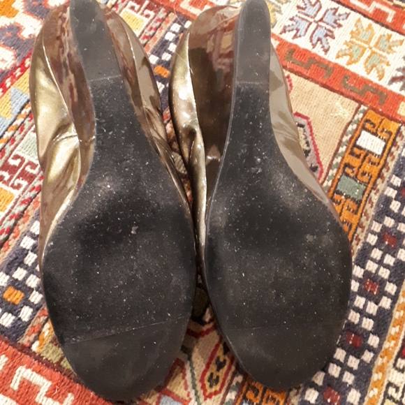 Shoes - Picture 6 of 6